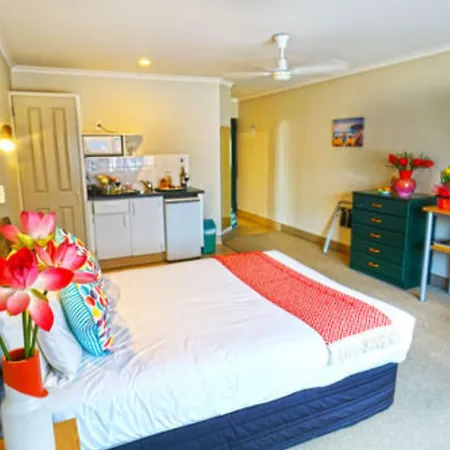 Ashwood Manor Motor Lodge-2